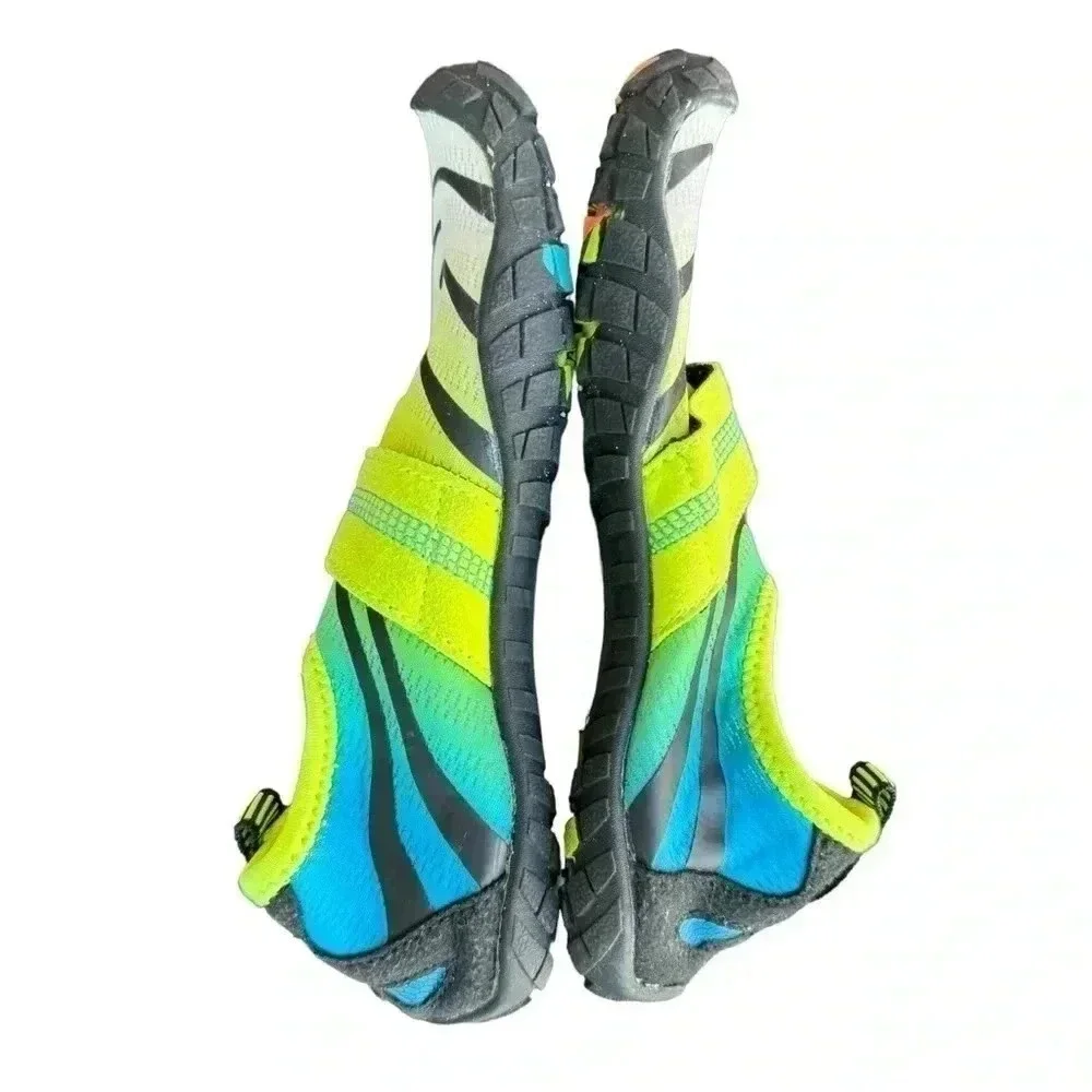 UBFEN kids Unisex Water Shoes Aqua Swim Beach Sports  SZ EU 32/ 1 Big Kid US